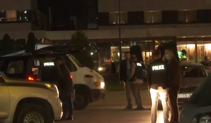 Arrestimi i gjashtë personave në Prishtinë, në vendin e ngjarjes u konfiskuan 125 mijë euro