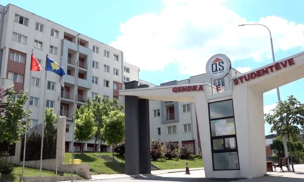 Qendra e Studentëve ka një njoftim të rëndësishëm për vendosjen në konvikte