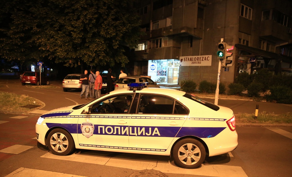 Policia serbe u bën probleme kosovarëve: I ndalon, merr në pyetje dhe dënon pa arsye