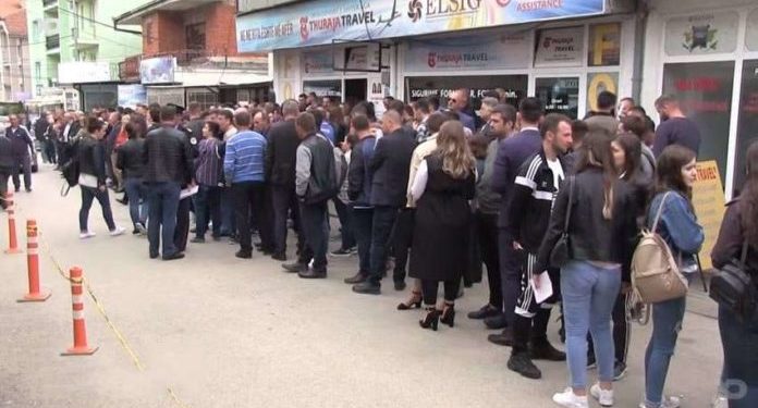 Paralajmërohet protestë para ambasadës gjermane, shkak ‘maltretimi’ për pritjen e termineve