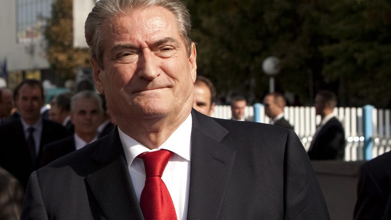 Sali Berisha shpall kandidaturën për kryetar të PD-së