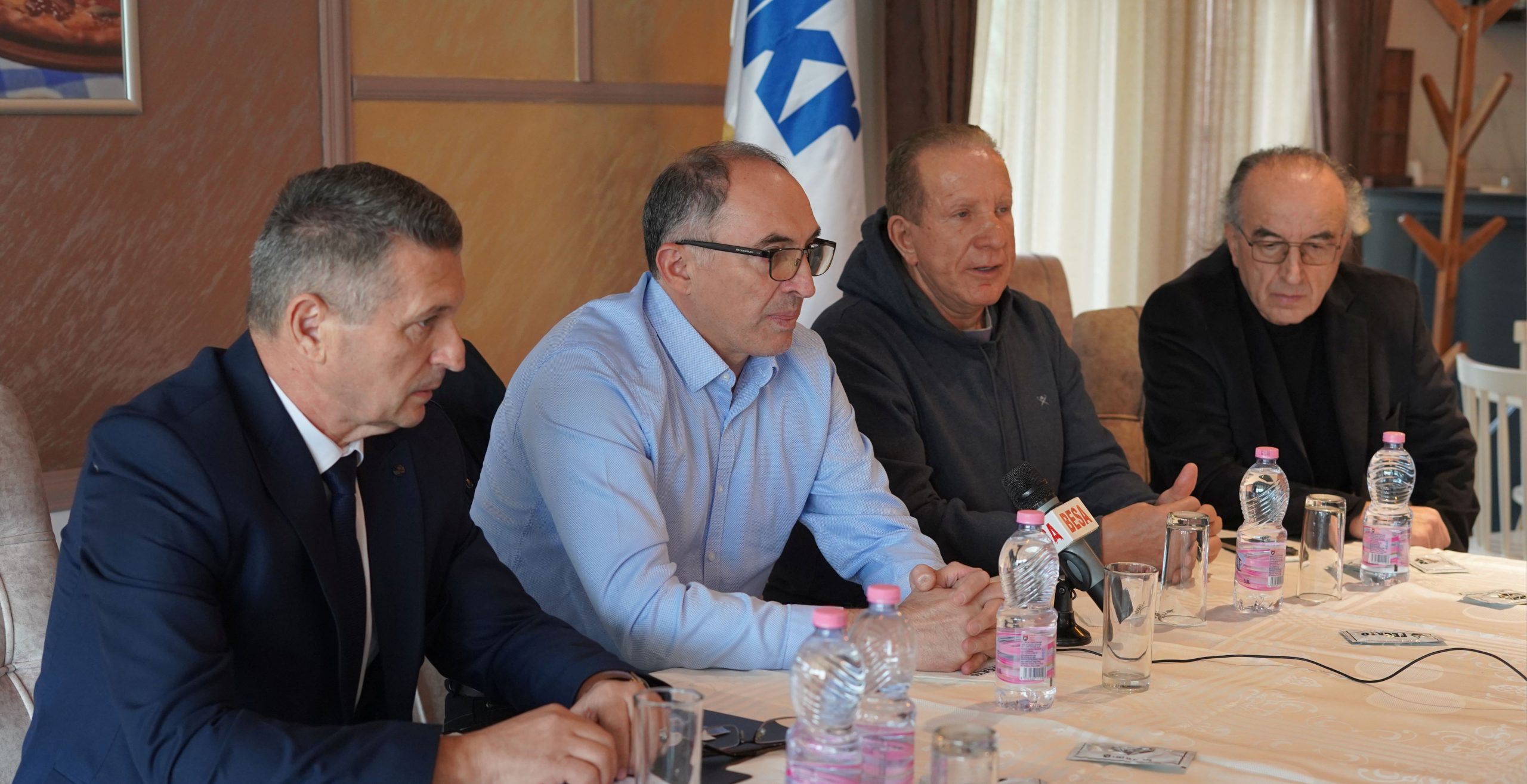 PDK: Shaqir Totaj siguron mbështetjen e Behgjet Pacollit në Prizren