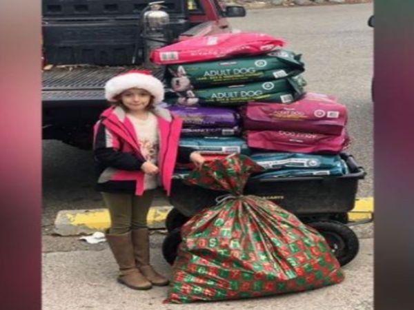 8-vjeçarja jep të gjitha paratë e Krishtlindjeve për të ushqyer kafshët endacake