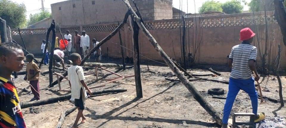 Tragjedi në Nigeri, 20 fëmijë humbin jetën në një zjarr që shpërtheu në një shkollë