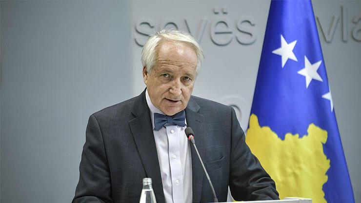 “Gjyshërit ishin fermerë, ai sot është Ministër i Shëndetësisë”, vajza e Rifat Latifit shprehet krenare me të