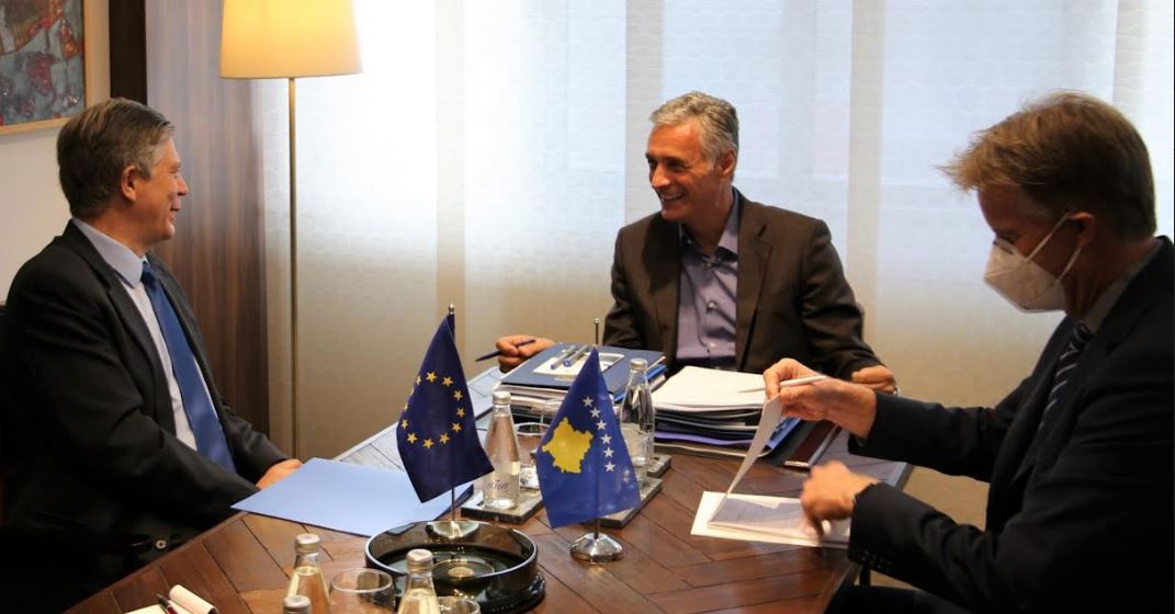 Kryeprokurori i Shtetit dhe Shefi i EULEX-it flasin për sundimin e ligjit