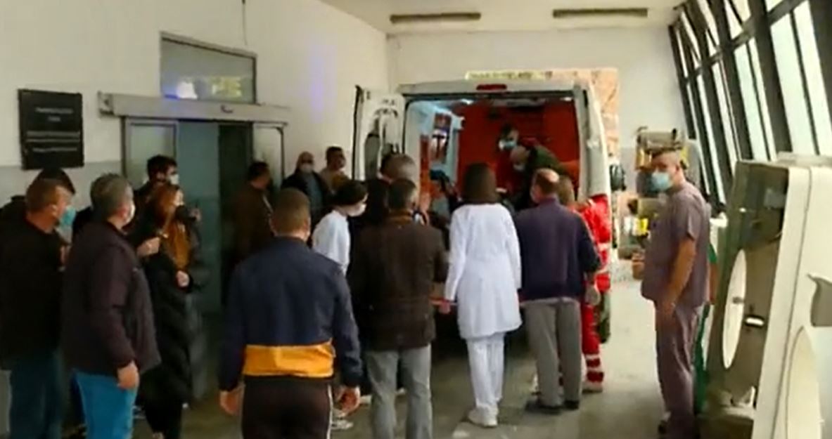 Arrijnë në Shkup dy nga shtatë të mbijetuarit e aksidentit në Bullgari