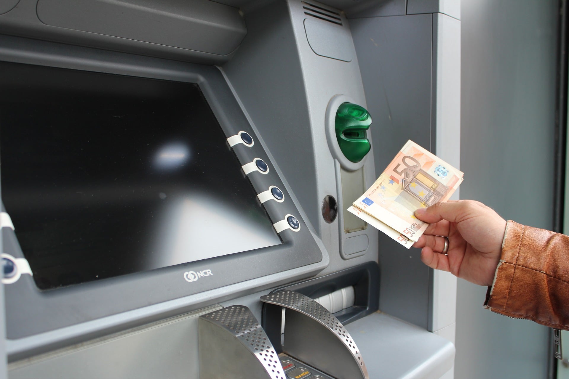 Ekzekutohen pagesat për 2 mijë e 230 lehona