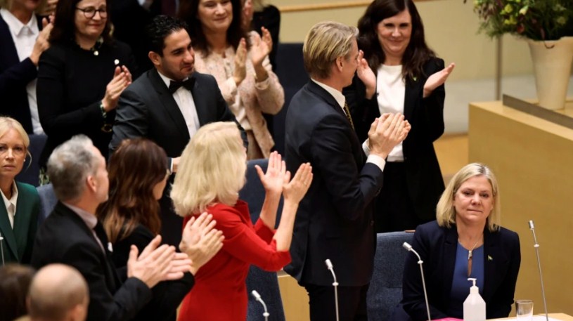 Kryeministrja e Suedisë dorëhiqet disa orë pasi u zgjodh