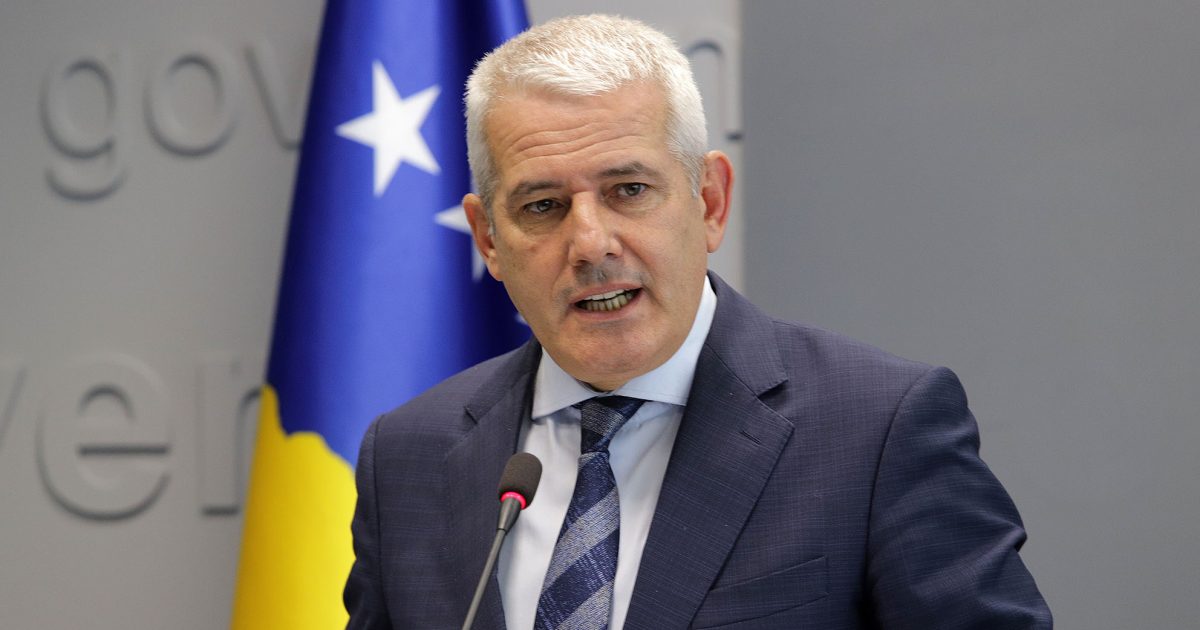 Ministri Sveçla: Qytetarët ta ndihmojnë policinë me informata, i bëj ultimatum vrasësit të dorëzohet