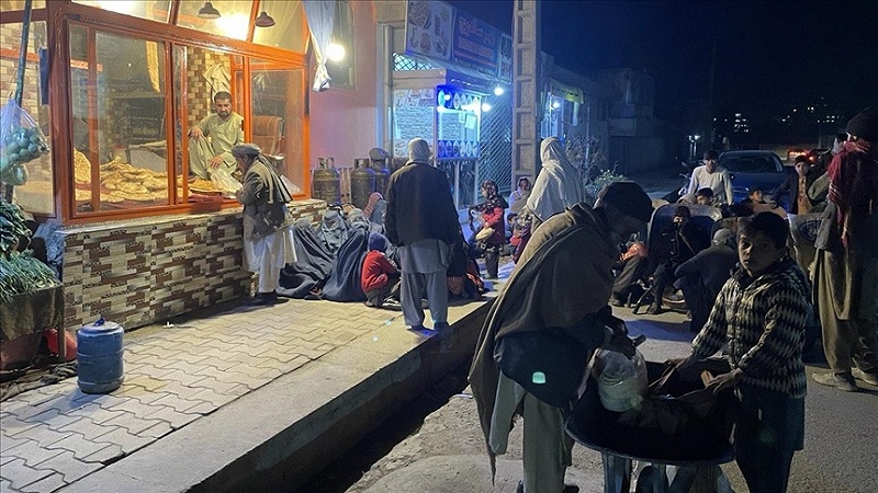 Gjendje katastrofike në Afganistan, qytetarët luten për bukë para furrave