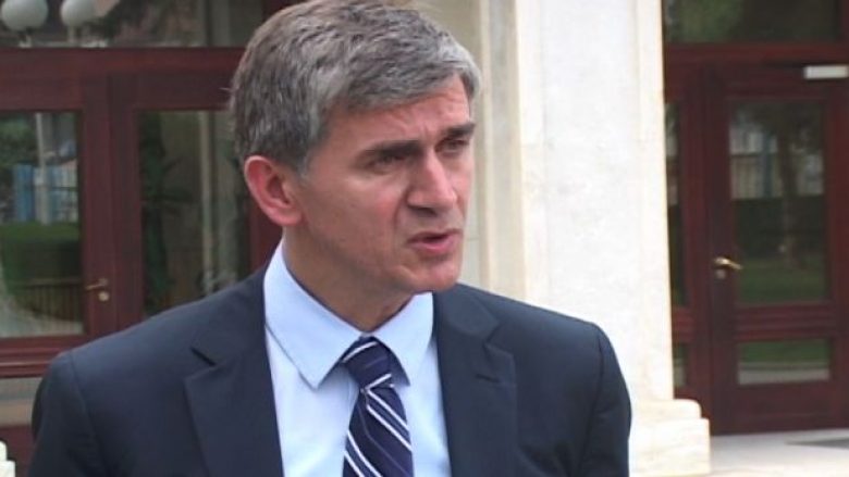 Vllahiu: Prishtina dhe Prizreni janë shndërruar në betejë personale politike të Kurtit