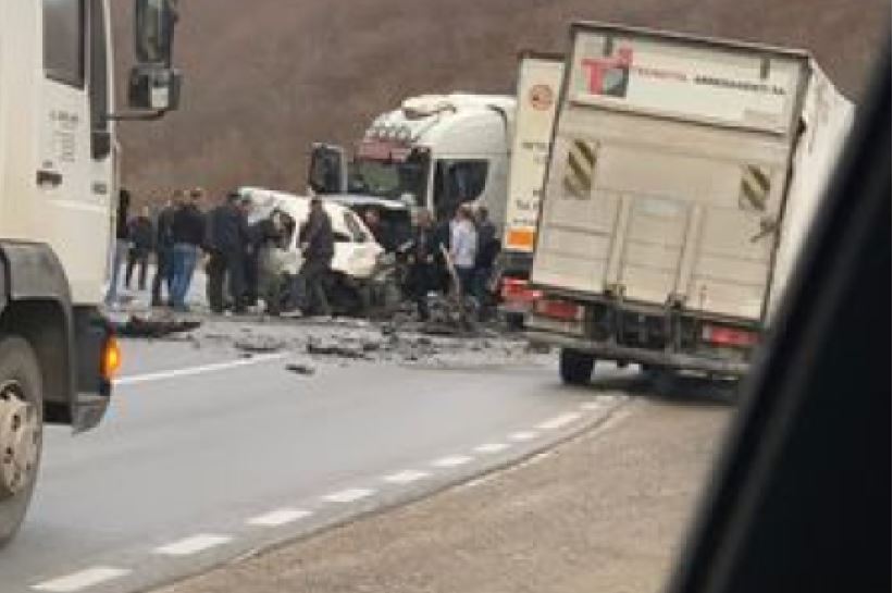 Deklarohet policia për aksidentin në Carralevë/ Një person është dërguar në Emergjencë