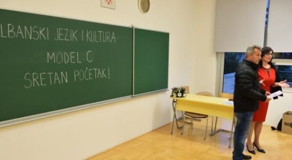 Në shkollën Bijaca të Kroacisë, për herë të parë studiohet gjuha shqipe