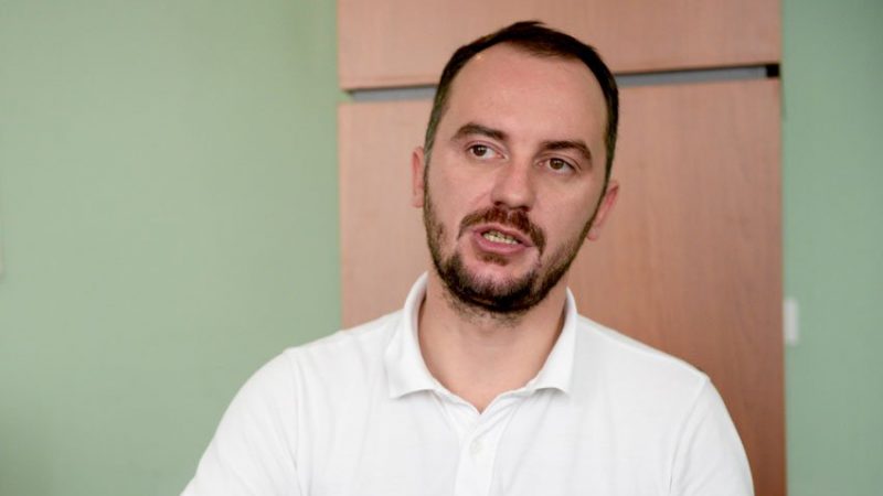 Molliqaj: Krejt dhe drejt nuk është demokraci, Qeveria Kurti është e rrezikshme