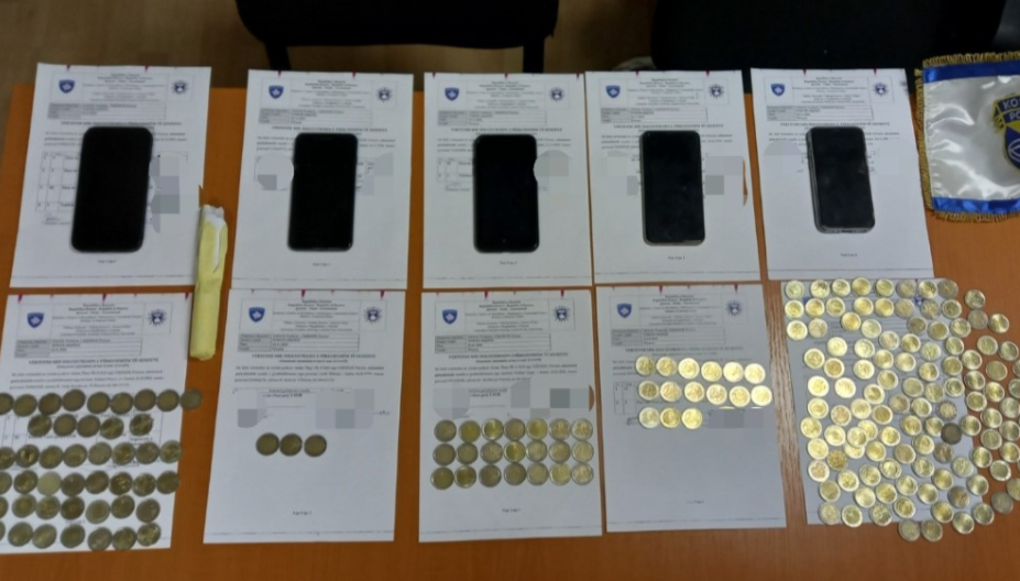 Arrestohen pesë kamariera në Prizren, shpërndanin monedha të falsifikuara