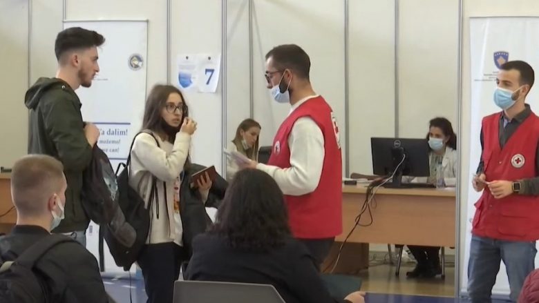 Kosovë, shtohet interesimi i fëmijëve 12-15 vjeç për vaksinim kundër coronavirusit