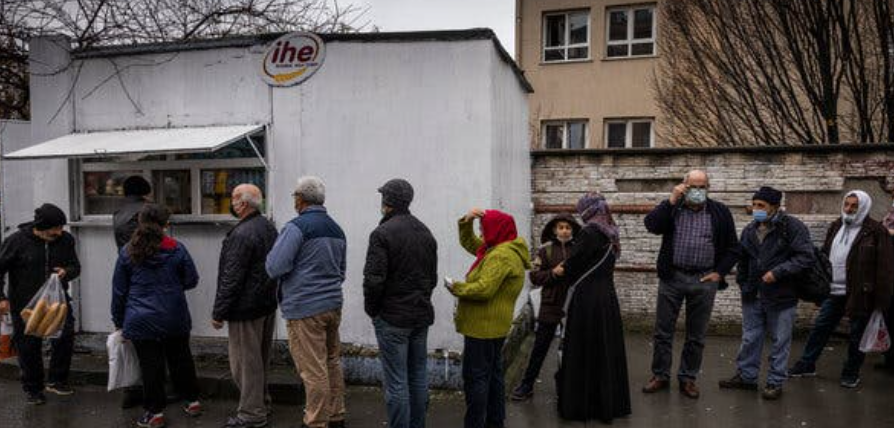 Kriza e bukës në Turqi, qytetarët s’mund ta blejnë, furrat në vështirësi për prodhimin