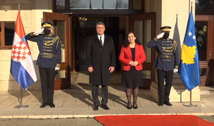 Presidenti kroat në Prishtinë: Kosova është një shtet shumë i dashur për mua