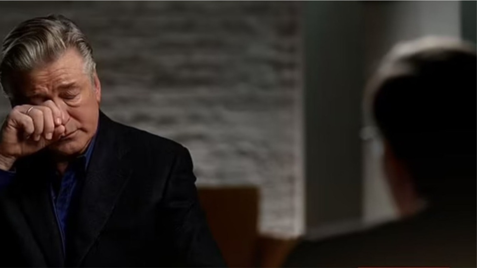 Intervista e parë e Alec Baldwin pas tragjesisë në film: Nuk e tërhoqa këmbëzën