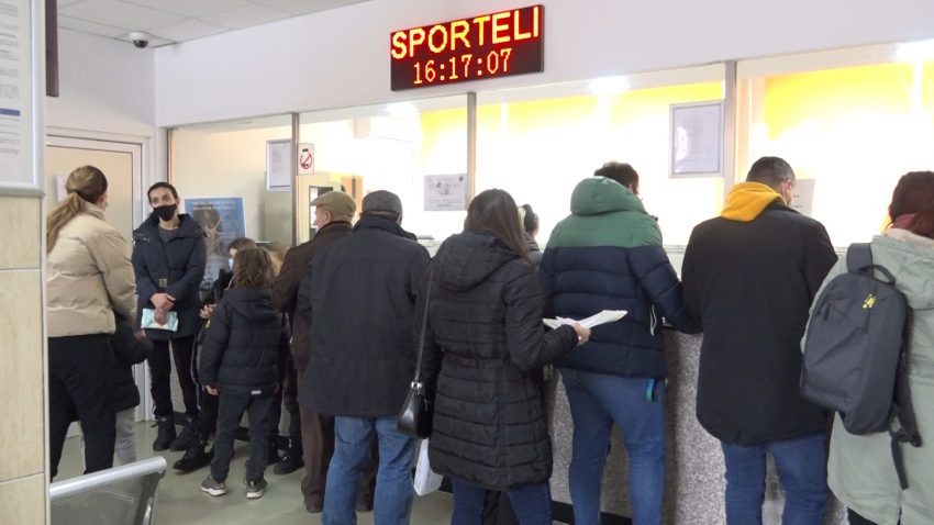 Gripi sezonal shpërthen në Kosovë, rreth 10 mijë të prekur për pak javë