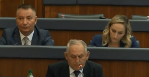 AAK-ja rekomandon që vaksinimi për Covid-19 të bëhet obligativ