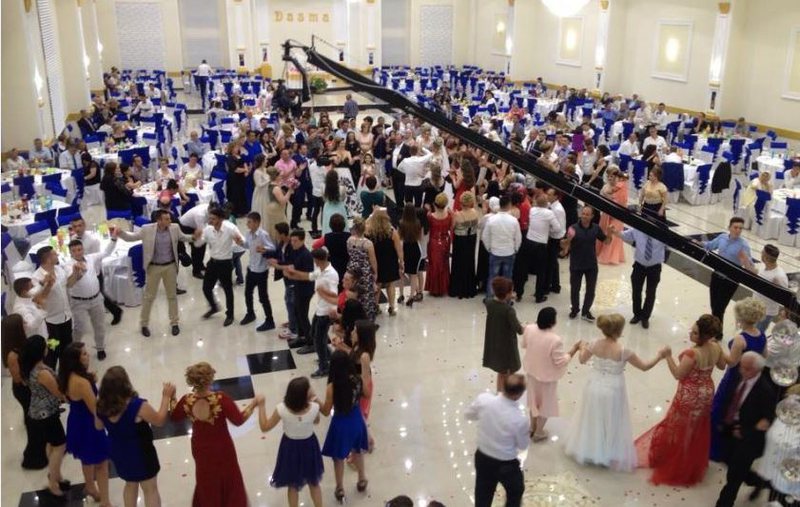 “10 deri në 15 mijë euro”, këngëtarja shqiptare zbulon shifrën më të lartë që ka marrë në një dasmë