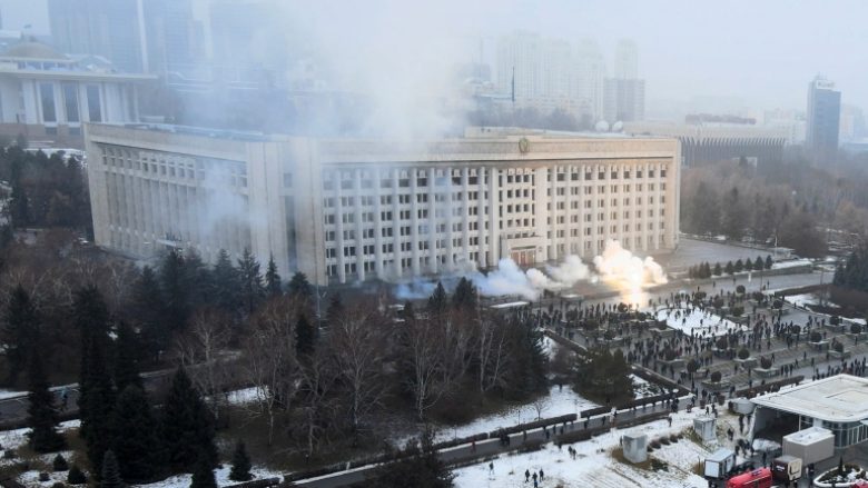 Kosovarët në Kazakistan kthehen në punë, çfarë po ndodh me trazirat?