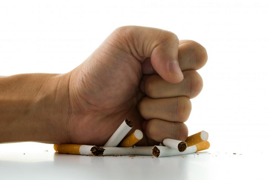 Ja çfarë i ndodh trupit tuaj pas lënies së duhanit