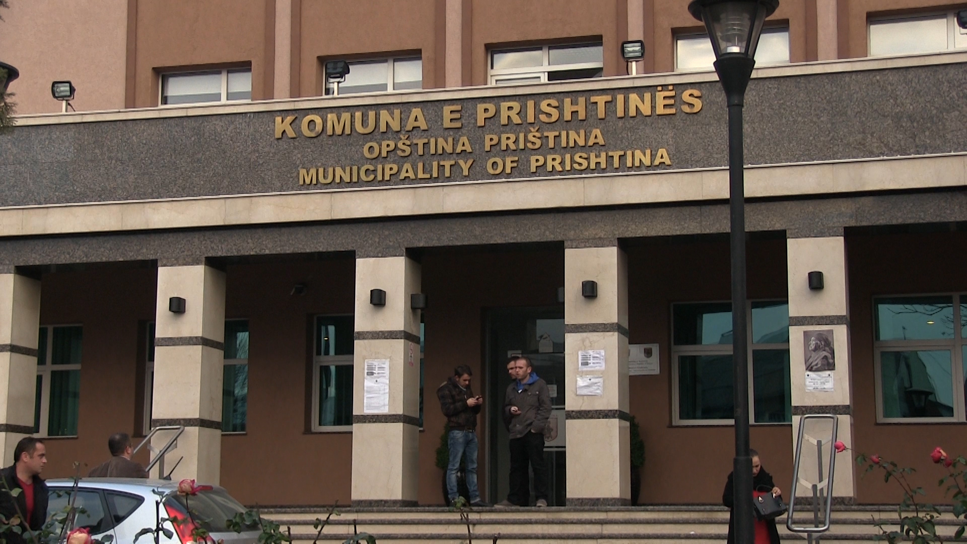 Kush janë drejtorët e rinj të Komunës së Prishtinës dhe nga cilat parti vijnë?