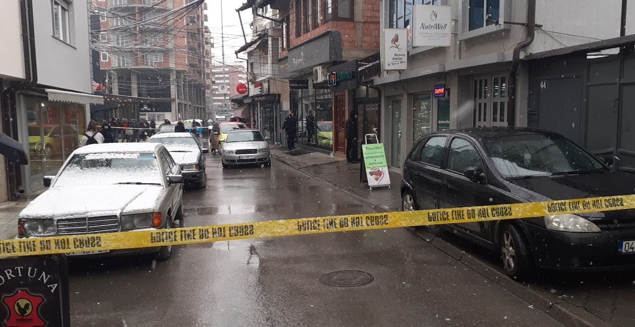 Mosmarrëveshje në komunikacion, plagoset një person në Prizren