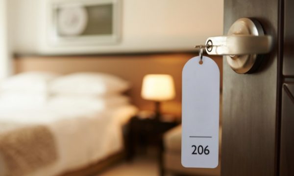 Sa kushton një natë nëpër hotelet e Prishtinës, çmimi shkon deri në 2 mijë euro