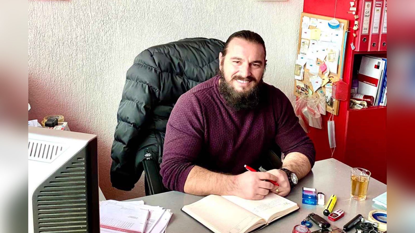 “Në sy të gruas dhe vajzës 5-vjeçare më ka gjuajt”, rrëfimi i Bekim Gashit që u plagos në Prizren, vetëm pse i ra borisë