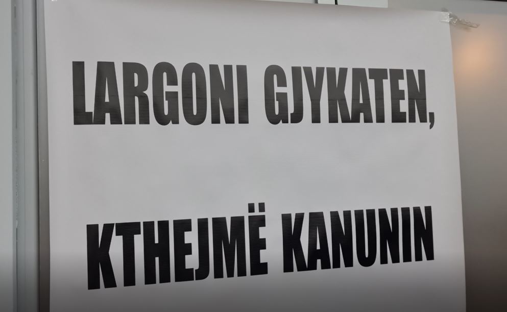 “Largoni gjykatën, kthejmë kanunin”, protestë e veçantë në Shkodër