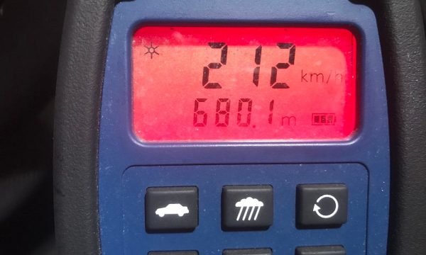 Voziti 212 km/h, ky është dënimi i shqiptuar nga Policia e Kosovës