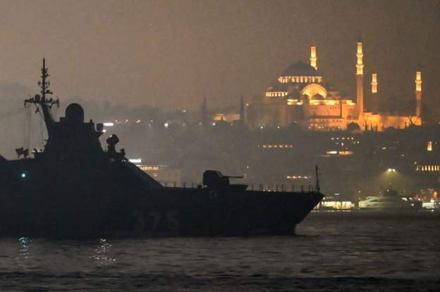 Turqia, gati për goditjen e radhës ndaj Rusisë, do të mbyllë hyrjen në Detin e Zi