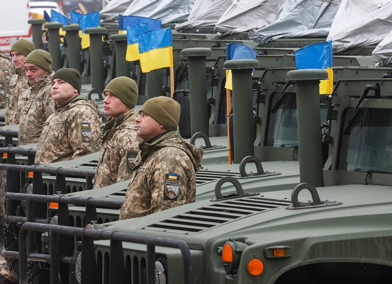 Ukraina mund të tërhiqet nga anëtarësimi në NATO, për ta shmangur luftën me Rusinë