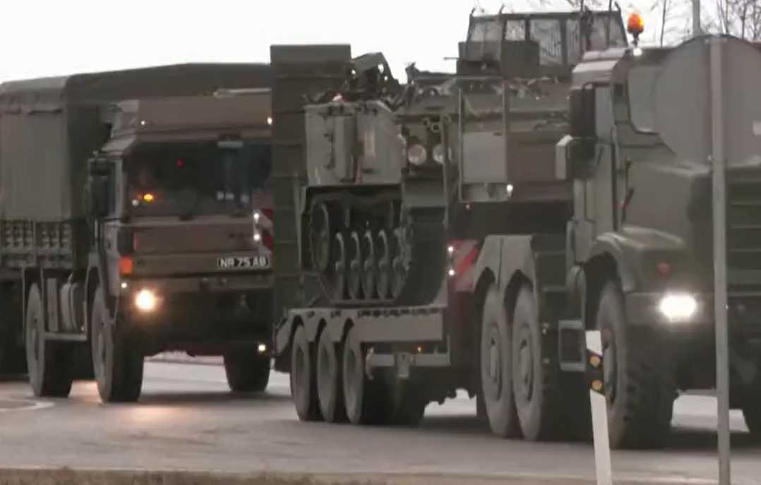 NATO hidhet në veprim, Britania dërgon ushtri e tanke në Estoni