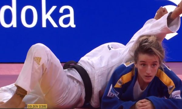 Distria Krasniqi mposhtet në finale, por e fiton medaljen e argjendtë në Paris