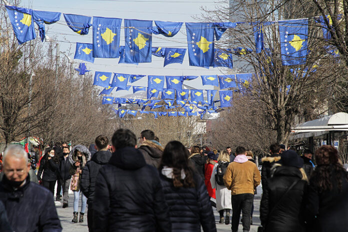 Kosova, vendi më i lumtur në rajon (FOTO)