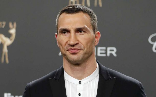 Vladimir Klitschko i bashkohet vëllait, regjistrohet në ushtrinë ukrainase