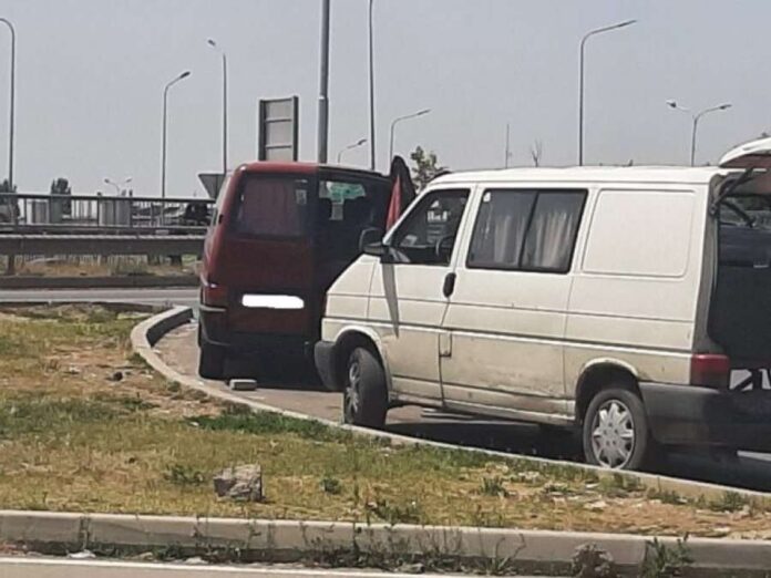 Ndalohet qarkullimi i kombi-busëve ilegalë nga Mitrovica dhe Vushtrria për në Prishtinë