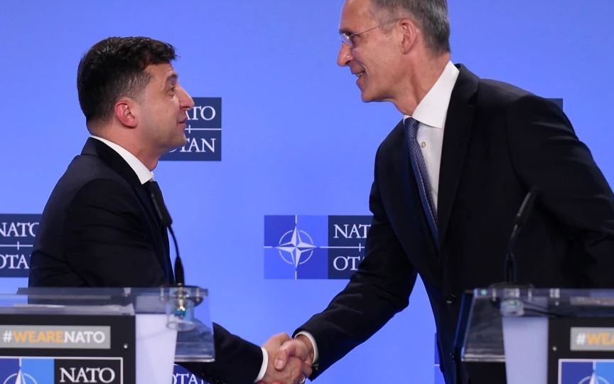 NATO rrit mbështetjen ushtarake për Ukrainën