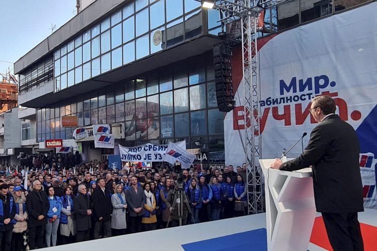 Vuçiq: Serbia nuk do të anëtarësohet në NATO