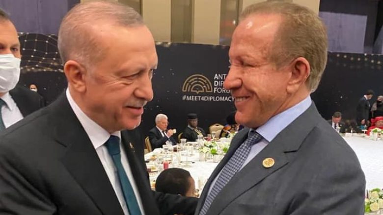 Pacolli takohet me Erdoganin, flasin për sfidat që po ballafaqohet bota