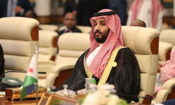 Arabia Saudite ofrohet të ndërmjetësojë bisedimet Rusi-Ukrainë