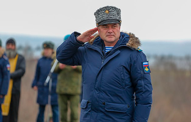 Snajperi ukrainas ekzekuton gjeneralin rus