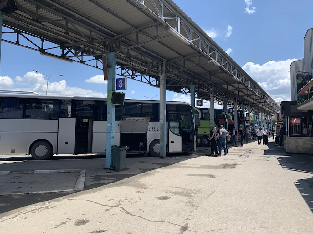 Nuk përjashtohet mundësia që çmimi i biletave të autobusit të rritet edhe më tutje