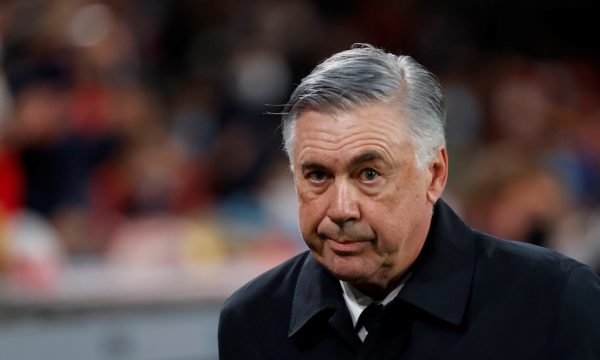 Ancelotti: Barca ishin më të mirë, ishte faji im, kërkoj falje nga tifozët