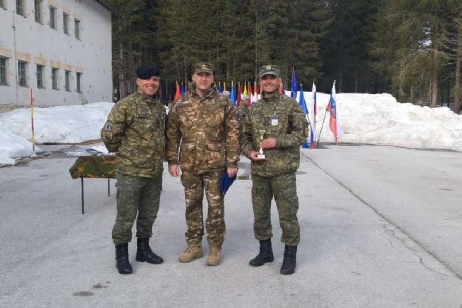Dy ushtarë të FSK-së pjesë e garës në kampin ndërkombëtar “Winter Camp Slovenia 2022”
